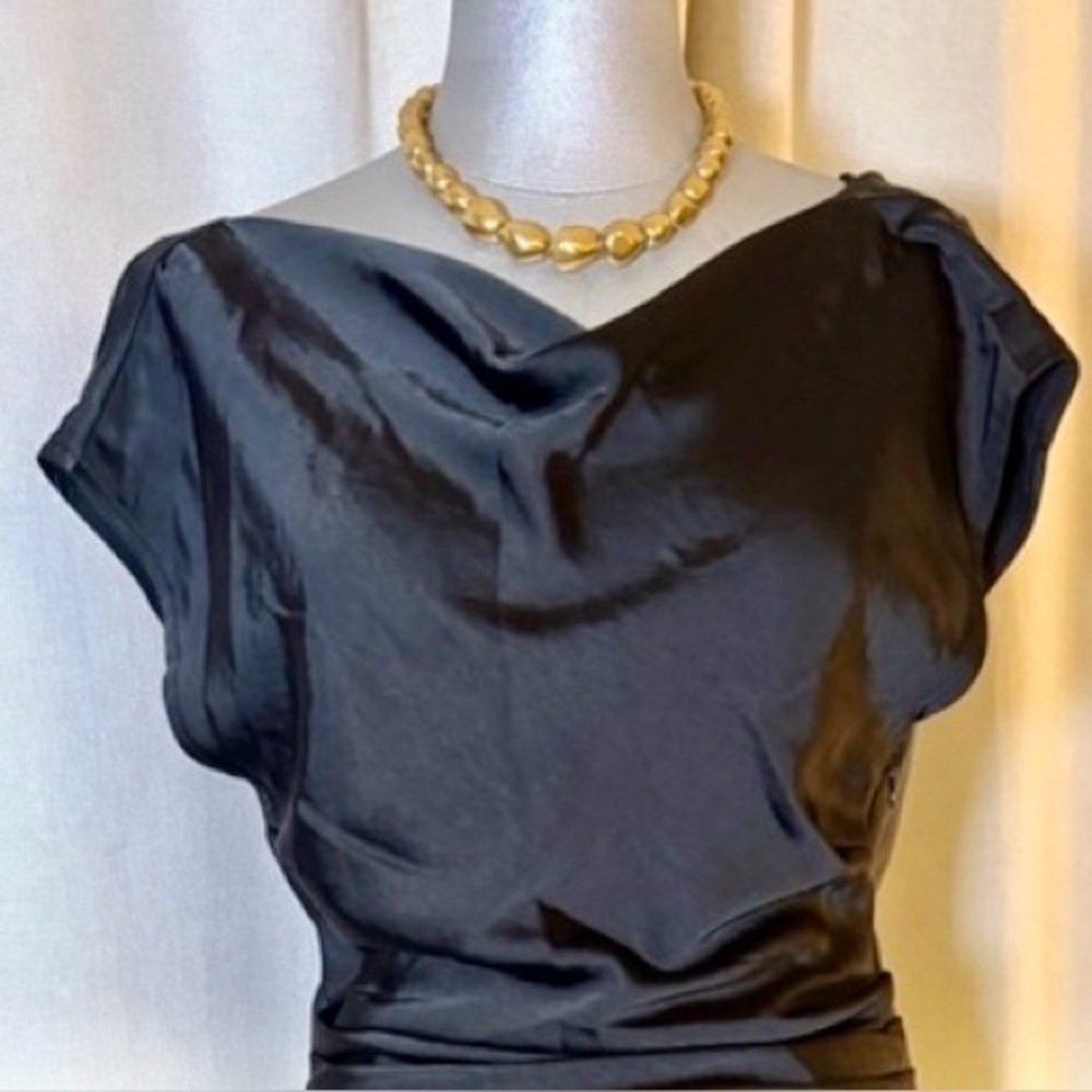 Vintage Gold Tone Beaded Necklace 18” Toggle Clasp Statement Necklace Elegant - Picture 4 of 4